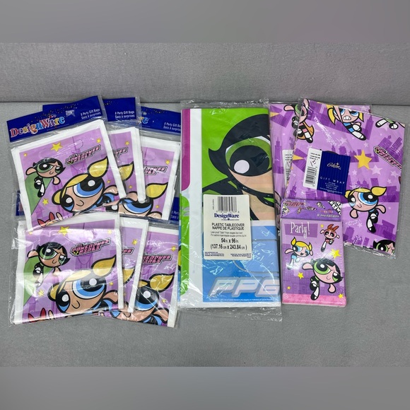 Vtg Powerpuff Girls 48 Party Gift Bags & 8 Invitations 1 Table Cover 2 Gift Wrap